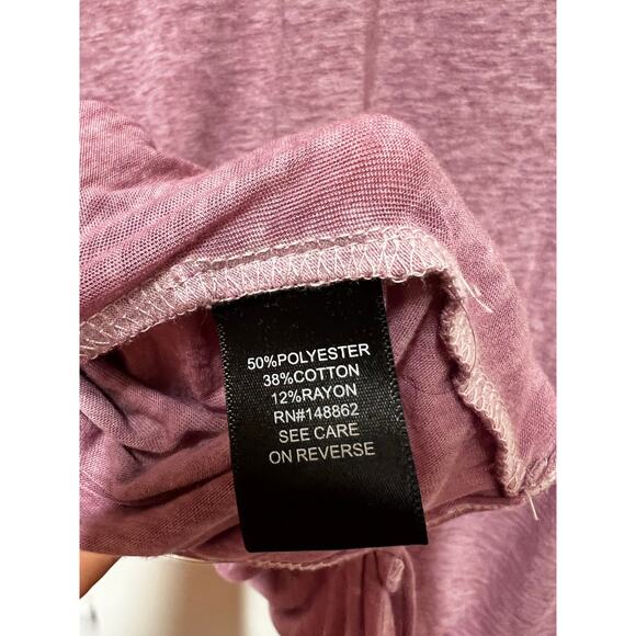 Torrid Tshirt "Road Trippin" Mauve with tie accent Size 2 - Picture 4 of 5